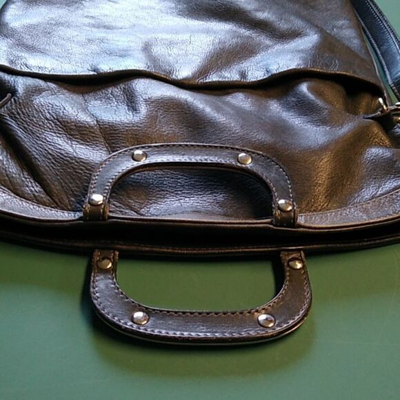 Maurizio Taiuti Foldover Leather Silver tone Metal Handles Crossbody Strap - Picture 5 of 13